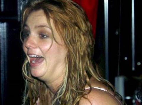Hay algo en la mirada de esas chicas que no me cuadraba y m s cuando Britney Hay algo en la mirada de esas chicas que no me cuadraba y m s cuando Britney